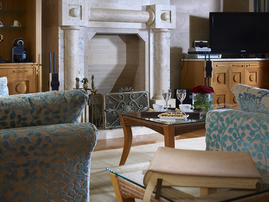 Knossos Royal Villas Херсониссос Экстерьер фото